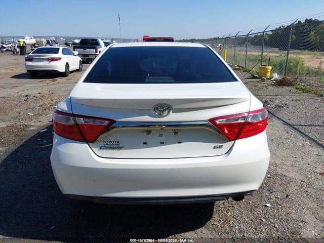 2017 TOYOTA CAMRY SE 16