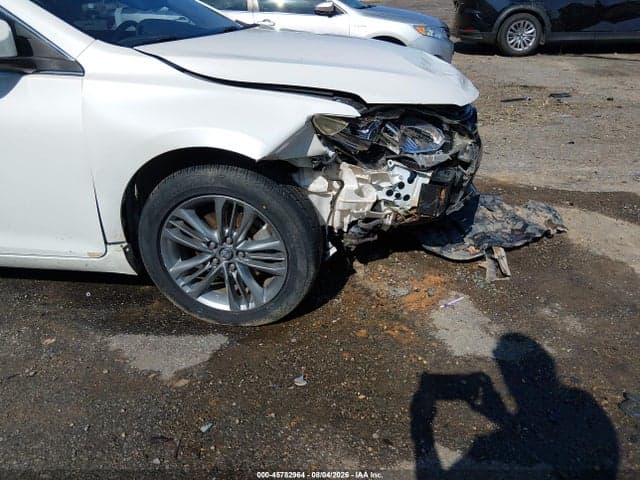 2017 TOYOTA CAMRY SE 19
