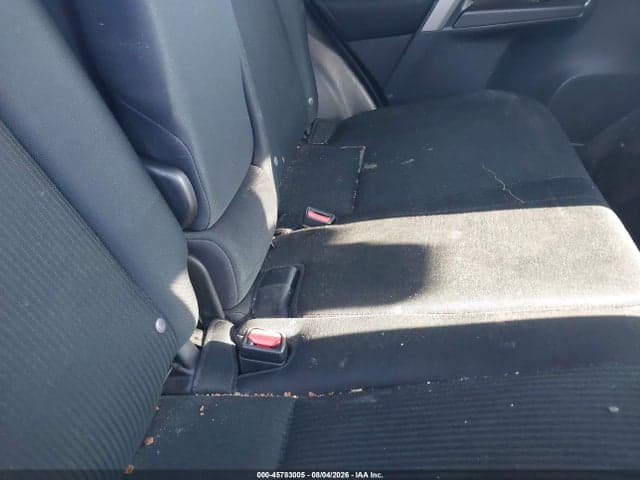 2018 TOYOTA RAV4 LE 8