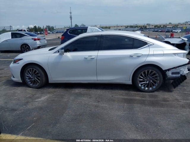 2025 LEXUS ES 300H ULTRA LUXURY 14