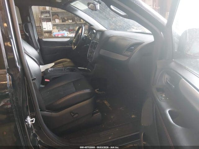 2017 DODGE GRAND CARAVAN GT 5