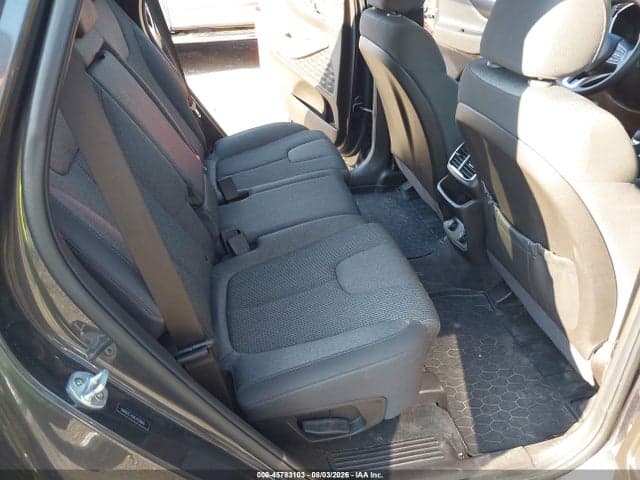 2020 HYUNDAI SANTA FE SEL 8