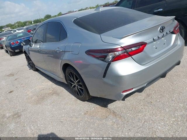 2024 TOYOTA CAMRY SE 3