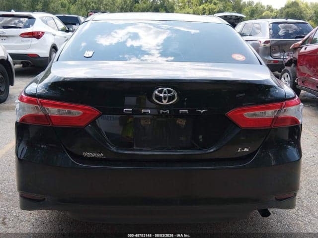 2018 TOYOTA CAMRY LE 16