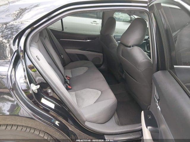2018 TOYOTA CAMRY LE 8