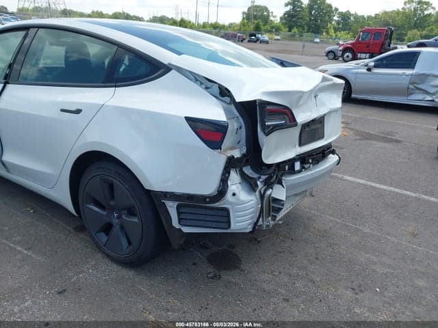 2023 TESLA MODEL 3 REAR-WHEEL DRIVE 18