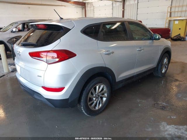 2018 HYUNDAI TUCSON SE 4