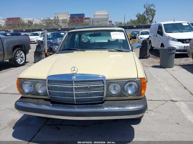 1979 MERCEDES-BENZ 240D SERIES 6