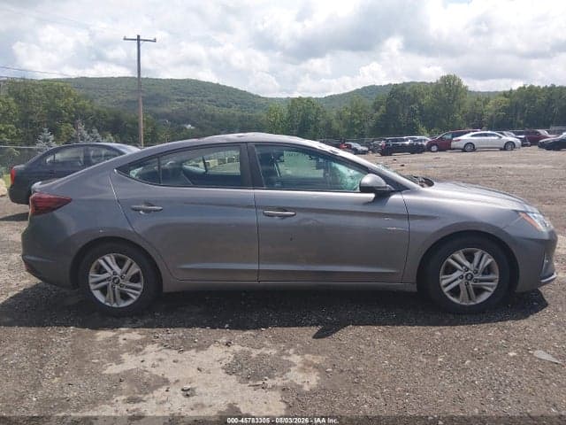 2020 HYUNDAI ELANTRA SEL 13