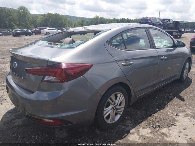 2020 HYUNDAI ELANTRA SEL 4