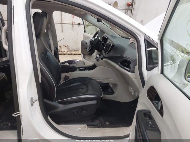 2022 CHRYSLER PACIFICA LIMITED 5