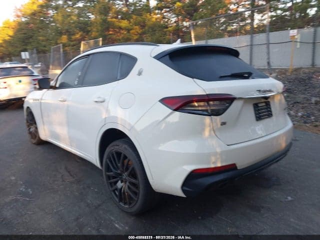 2021 MASERATI LEVANTE 3