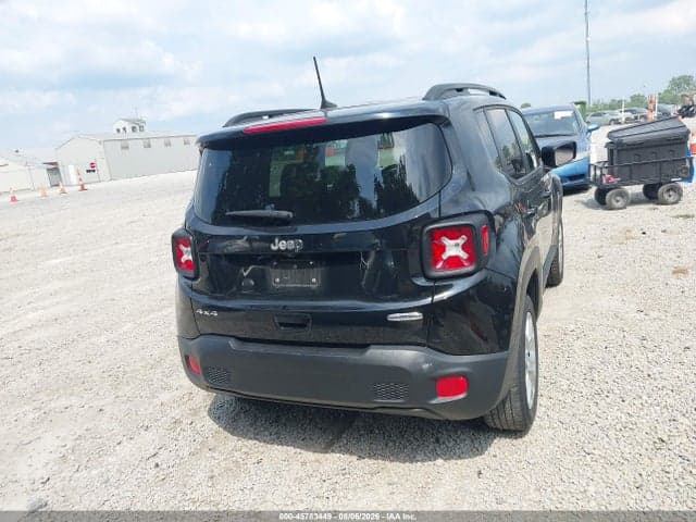 2018 JEEP RENEGADE LATITUDE 4X4 17