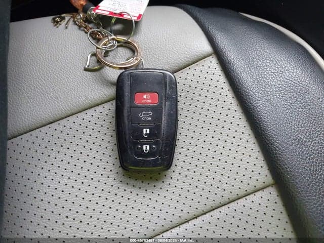 2021 TOYOTA RAV4 XLE PREMIUM 11