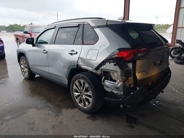 2021 TOYOTA RAV4 XLE PREMIUM 3