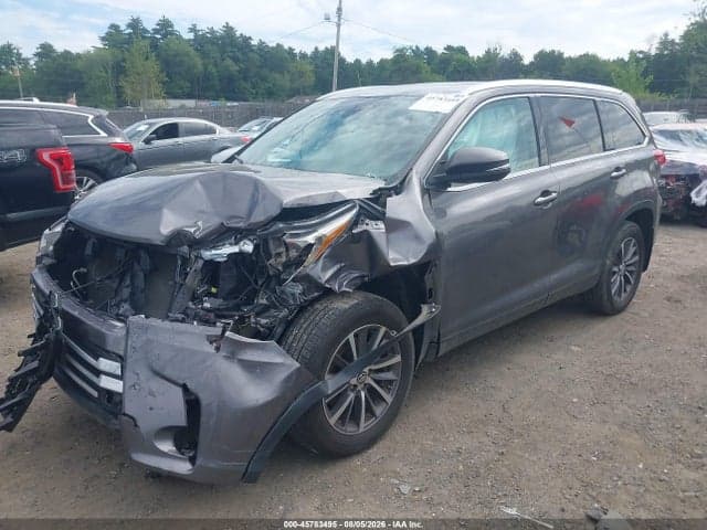 2019 TOYOTA HIGHLANDER XLE 2