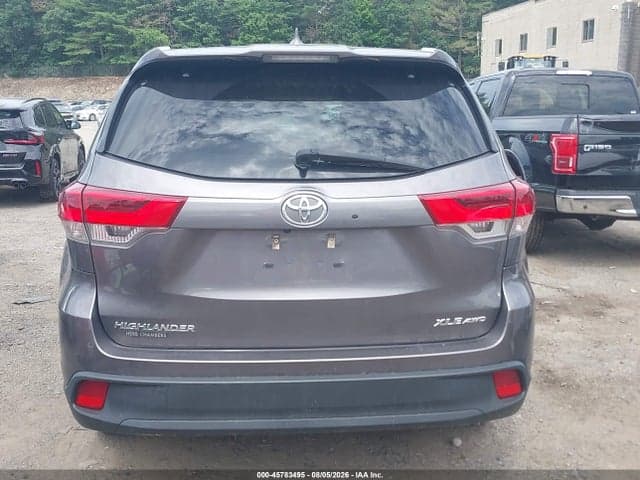 2019 TOYOTA HIGHLANDER XLE 16