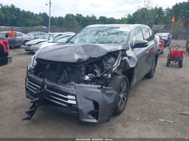 2019 TOYOTA HIGHLANDER XLE 6
