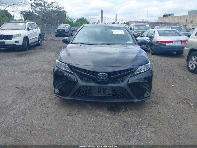 2018 TOYOTA CAMRY SE 6