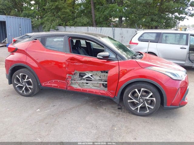 2020 TOYOTA C-HR XLE 6