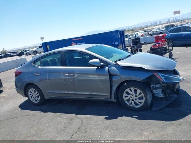 2019 HYUNDAI ELANTRA SE 13