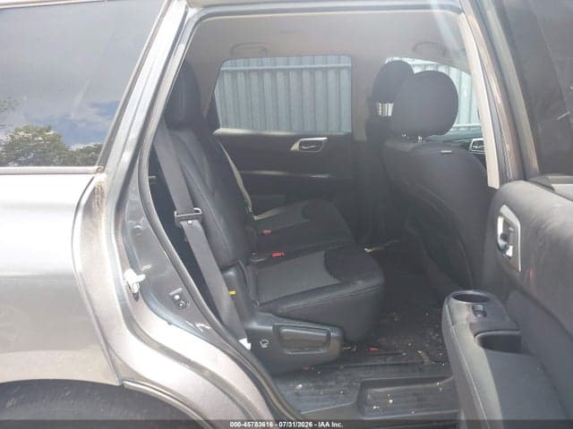 2017 NISSAN PATHFINDER SV 8