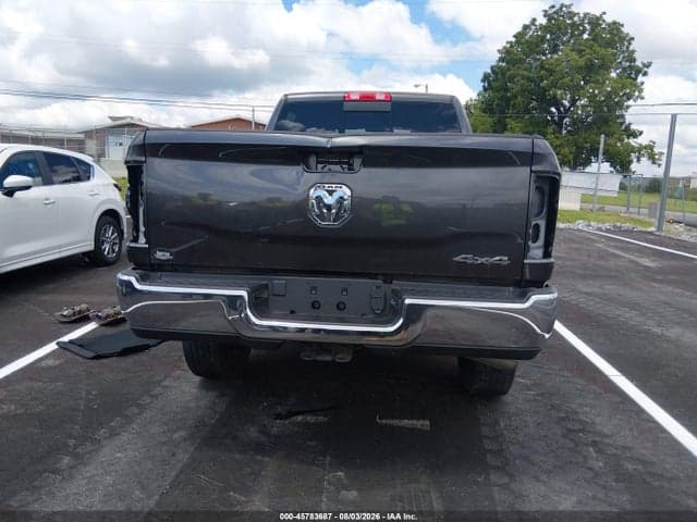 2024 RAM 2500 TRADESMAN 4X4 6'4 BOX 17
