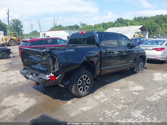 2017 TOYOTA TUNDRA SR5 5.7L V8 4