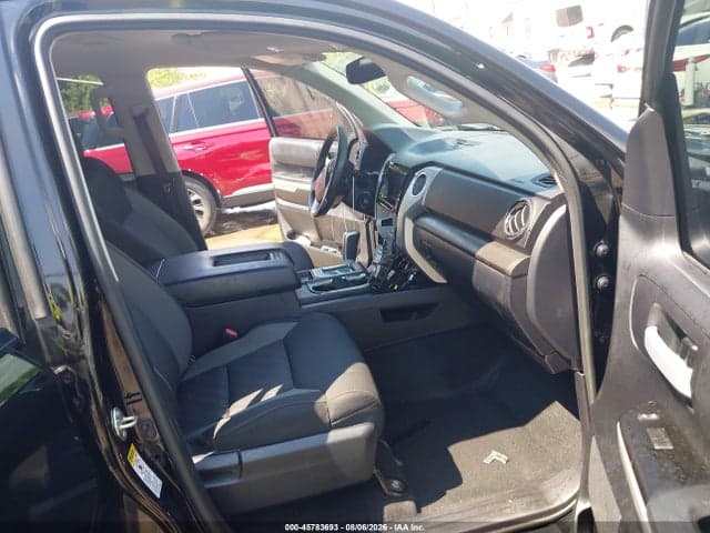 2017 TOYOTA TUNDRA SR5 5.7L V8 5
