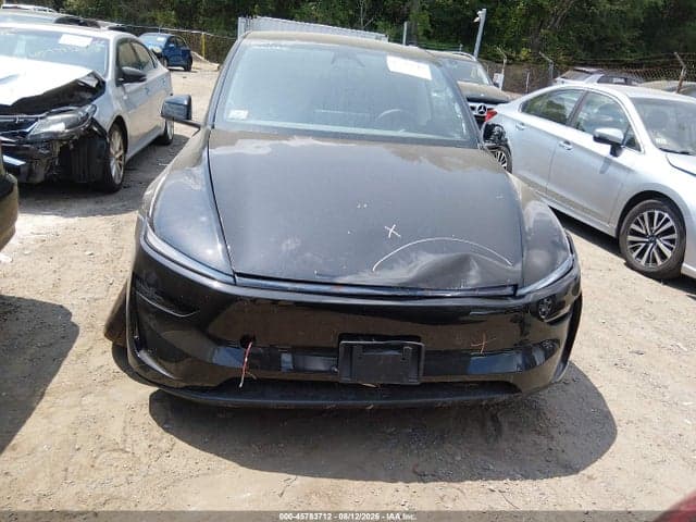 2026 TESLA MODEL Y 11