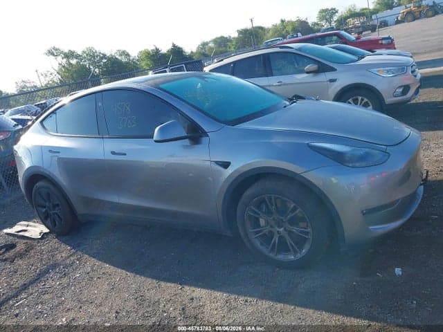 2025 TESLA MODEL Y LONG RANGE DUAL MOTOR ALL-WHEEL DRIVE 14