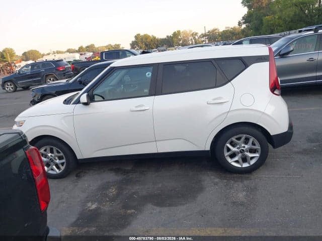 2021 KIA SOUL S 14