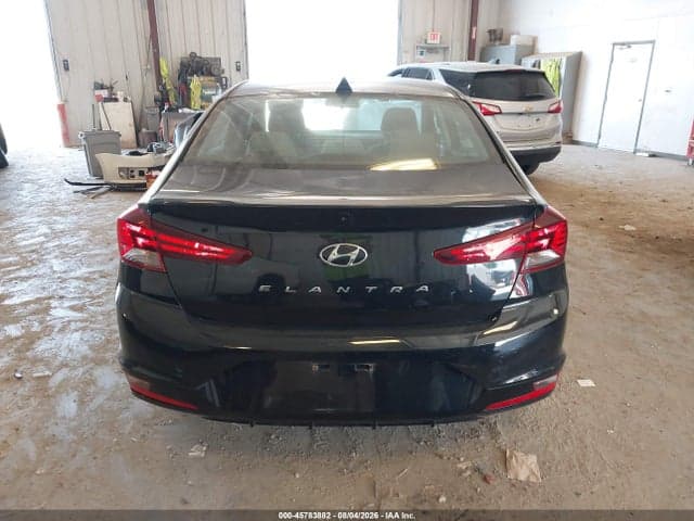 2020 HYUNDAI ELANTRA SEL 16