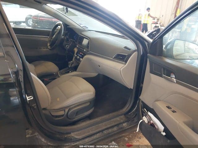 2020 HYUNDAI ELANTRA SEL 5