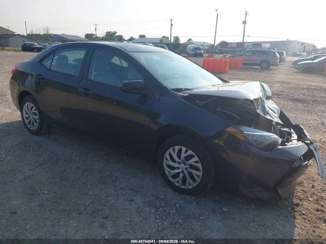 2017 TOYOTA COROLLA LE - 1