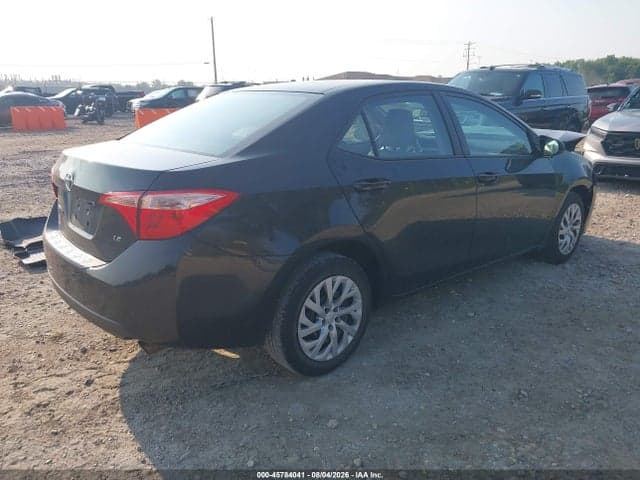 2017 TOYOTA COROLLA LE 4