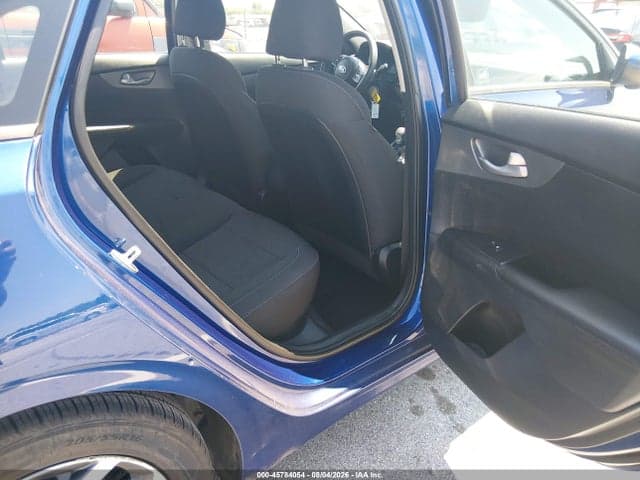 2019 KIA FORTE LXS 8
