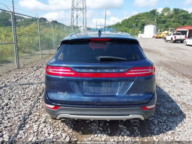2017 LINCOLN MKC PREMIERE 16