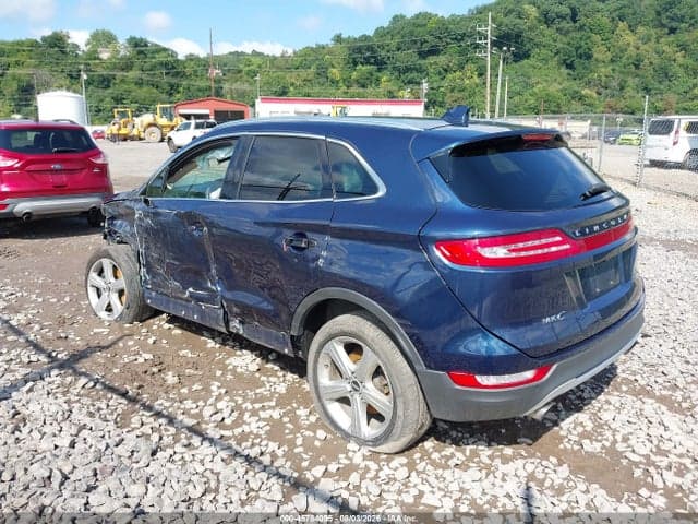 2017 LINCOLN MKC PREMIERE 3