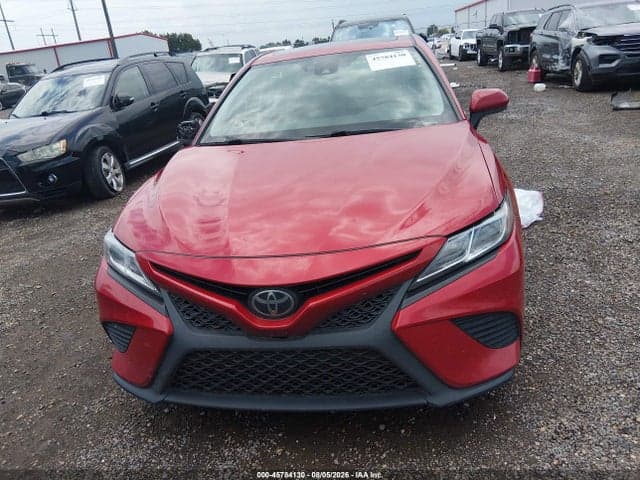 2020 TOYOTA CAMRY SE 12