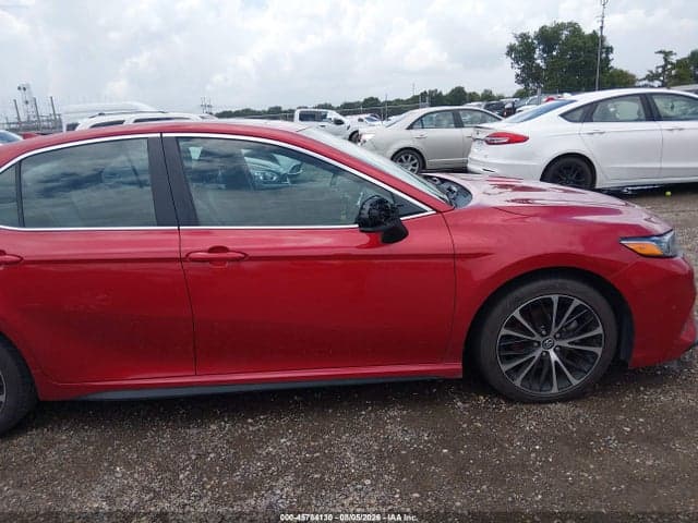 2020 TOYOTA CAMRY SE 13