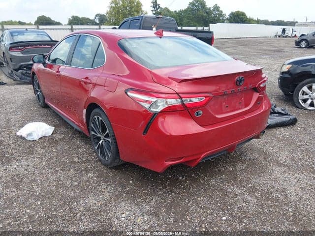 2020 TOYOTA CAMRY SE 3