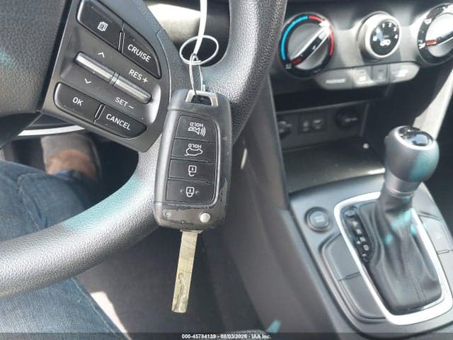 2019 HYUNDAI KONA SE 11