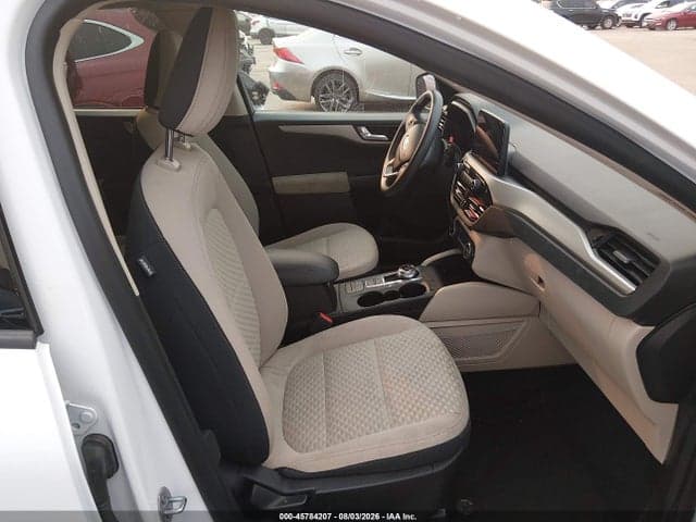 2020 FORD ESCAPE SE 5