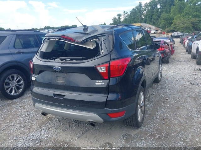 2019 FORD ESCAPE SEL 4