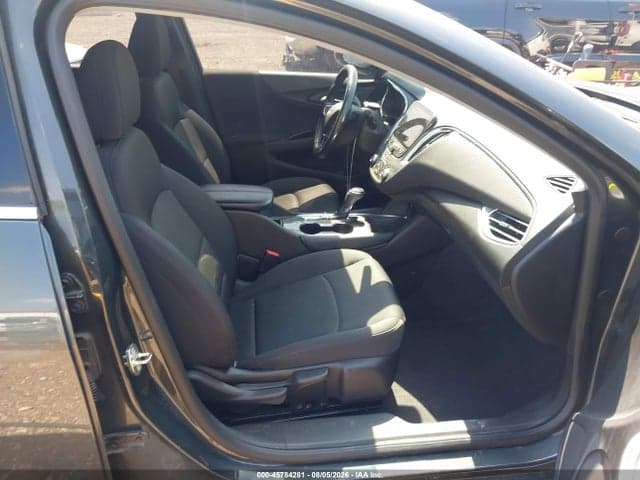 2017 CHEVROLET MALIBU 1LT 5