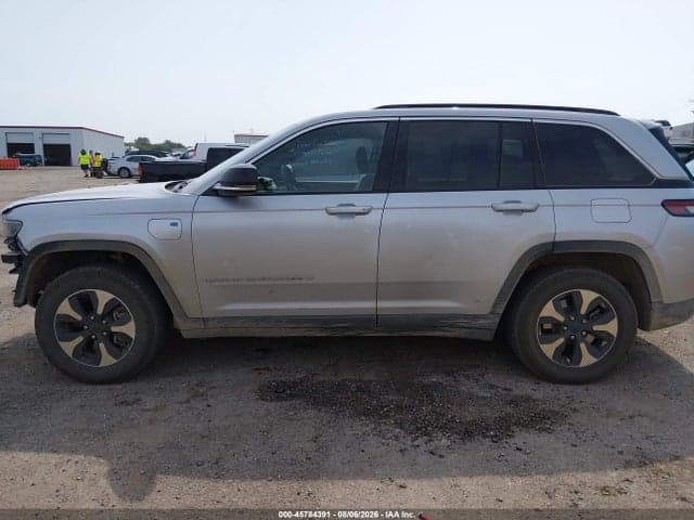 2024 JEEP GRAND CHEROKEE 4XE 15