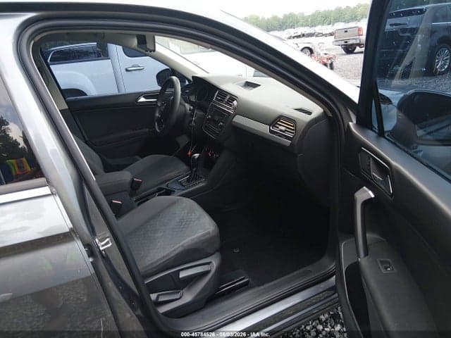 2018 VOLKSWAGEN TIGUAN 2.0T S 5