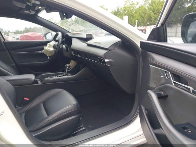 2019 MAZDA MAZDA3 PREFERRED PACKAGE 5