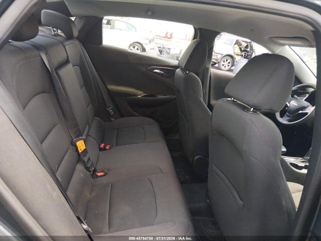 2017 CHEVROLET MALIBU LS 8